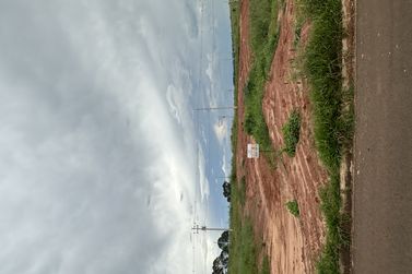 Terreno &agrave; venda - 300m&sup2; - Centro