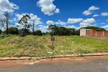 Terreno &agrave; venda - 246m&sup2; - Parque Metropolitano III