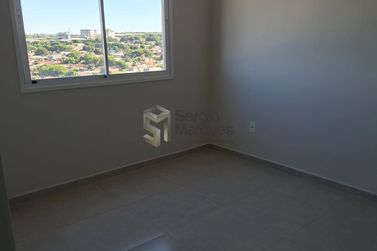 Apartamento &agrave; venda - 131m&sup2; - Zona VI