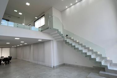 Sobrado &agrave; venda - 360m&sup2; - Condom&iacute;nio Royal Garden