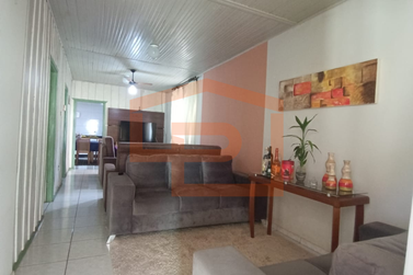 Casa &agrave; venda - 449m&sup2; - Zona II