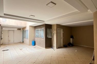 Sobrado &agrave; venda - 247m&sup2; - Zona VI