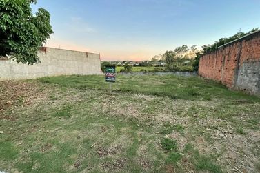 Terreno &agrave; venda - 391m&sup2; - Cidade Jardim II