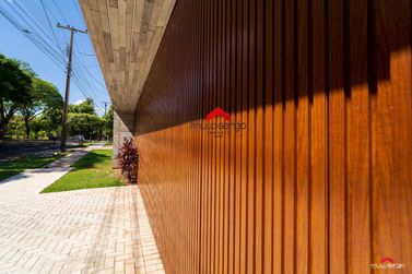 Sobrado &agrave; venda - 305m&sup2; - Zona VII