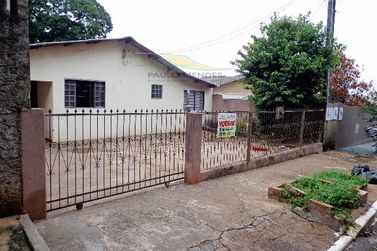 Casa &agrave; venda - 90m&sup2; - CONJUNTO RESIDENCIAL C&Oacute;RREGO LONGE