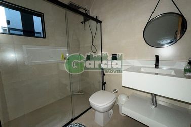 Casa &agrave; venda - 105m&sup2; - Portugu&ecirc;s