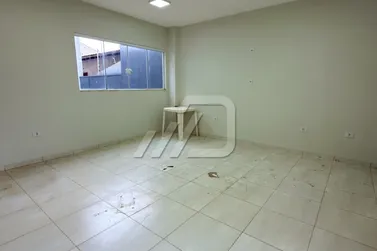 Sobrado &agrave; venda - 180m&sup2; - Zona I