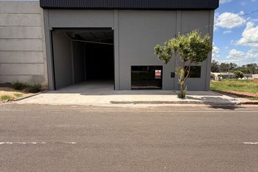 Sal&atilde;o Comercial &agrave; venda - 330m&sup2; - Parque Viena