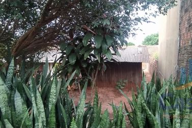 Casa &agrave; venda - 598m&sup2; - Zona IV
