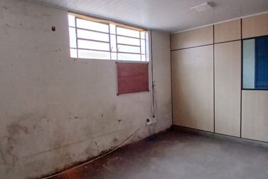 Sal&atilde;o Comercial para alugar - 240m&sup2; - Zona I
