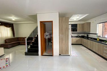 Casa &agrave; venda - 224m&sup2; - Parque do Lago