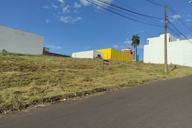 Terreno &agrave; venda - 2056m&sup2; - Jardim Aratimb&oacute;