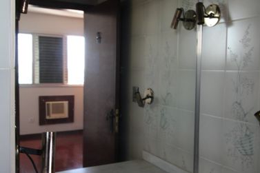 Apartamento para alugar - 130m&sup2; - Zona III