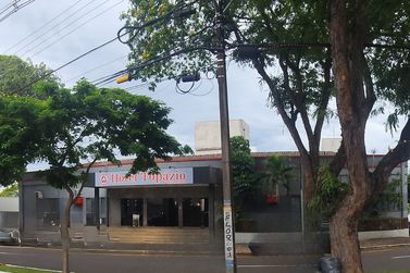 Sala Comercial &agrave; venda - 2000m&sup2; - Zona I