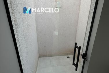 Casa &agrave; venda - 100m&sup2; - Jardim Caravelle