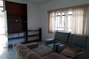 Casa &agrave; venda - 244m&sup2; - Zona I