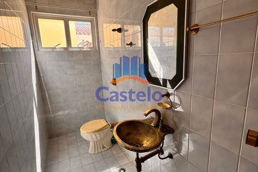 Casa para alugar - 310m&sup2; - ZONA II