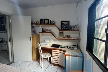 Casa &agrave; venda - 252m&sup2; - Zona I-A