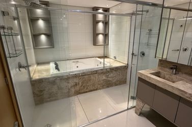 Apartamento &agrave; venda - 180m&sup2; - Zona III