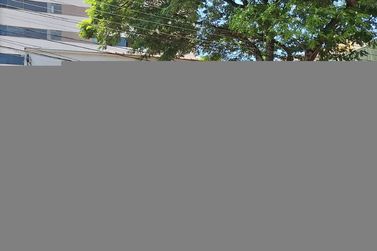 Sala Comercial &agrave; venda - 448m&sup2; - Zona I