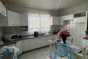 Casa &agrave; venda - 252m&sup2; - Zona I-A