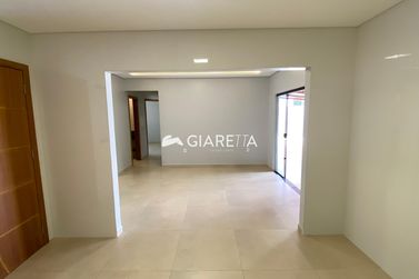 Casa &agrave; venda - 121m&sup2; - JARDIM PANCERA