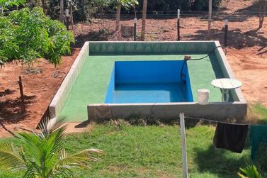 Ch&aacute;cara &agrave; venda - -