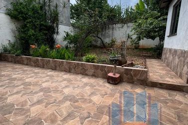 Casa &agrave; venda - 140m&sup2; - Zona I-A