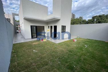Casa para alugar - 250m&sup2; - Parque Bandeirantes
