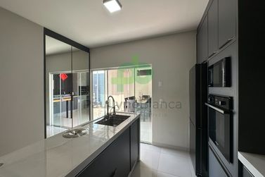 Casa &agrave; venda - 119m&sup2; - PARQUE RESIDENCIAL METROPOLITANO