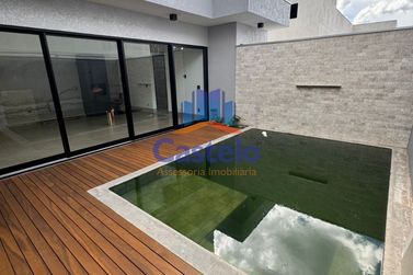 Casa &agrave; venda - 206m&sup2; - PARQUE RESIDENCIAL INTERLAGOS II