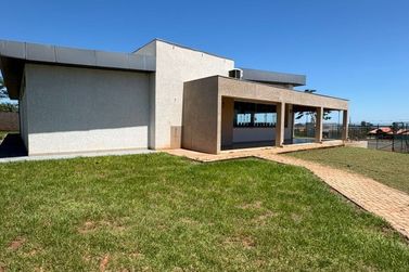 Terreno &agrave; venda - 450m&sup2; - Porto Cobrinco II