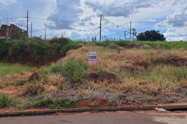 Terreno &agrave; venda - 151m&sup2; - Parque Residencial Italia II