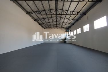 Sal&atilde;o Comercial para alugar - 300m&sup2; - Zona VII
