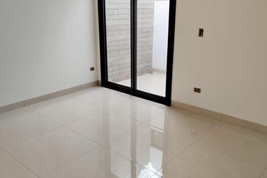 Casa &agrave; venda - 110m&sup2; - Jardim Veneza Ll
