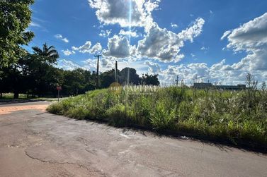Terreno &agrave; venda - 1416m&sup2; - Zona I