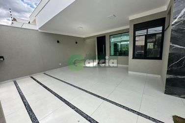 Casa &agrave; venda - 110m&sup2; - Jardim Cima