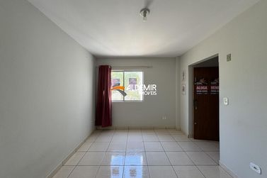 Apartamento &agrave; venda - 58m&sup2; - Zona III
