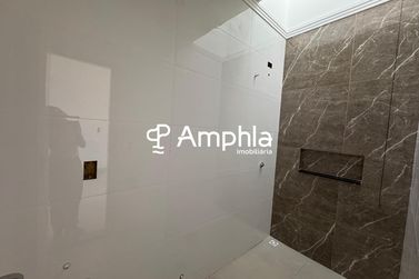 Casa &agrave; venda - 63m&sup2; - Esmeralda