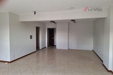 Sal&atilde;o Comercial &agrave; venda - 90m&sup2; - Zona 1
