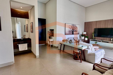 Casa &agrave; venda - 261m&sup2; - Zona II