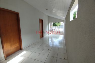 Casa para alugar - 111m&sup2; - JARDIM TROPICAL