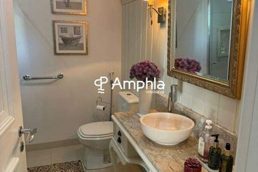 Casa &agrave; venda - 355m&sup2; - Centro