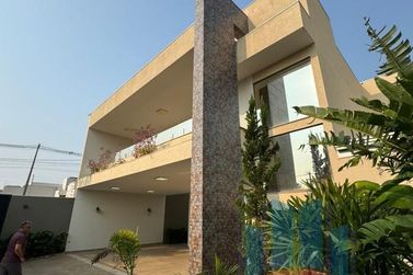 Casa &agrave; venda - 380m&sup2; - Jardim Imigrantes II