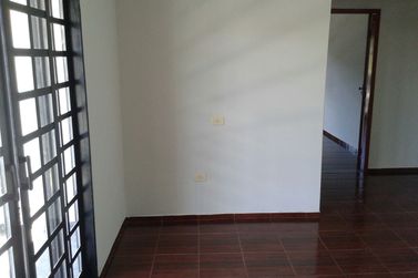 Sal&atilde;o Comercial &agrave; venda - 305m&sup2; - Zona 1