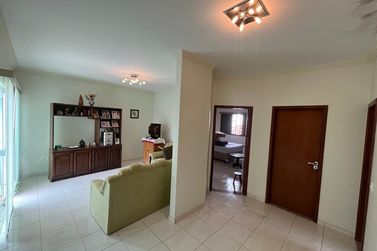 Sobrado &agrave; venda - 360m&sup2; - Zona III