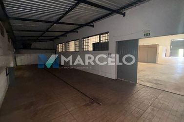 Sal&atilde;o Comercial para alugar - 400m&sup2; - Jarim Santiago