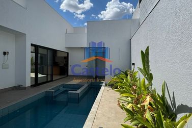 Casa &agrave; venda - 250m&sup2; - Condom&iacute;nio Mont Blanc