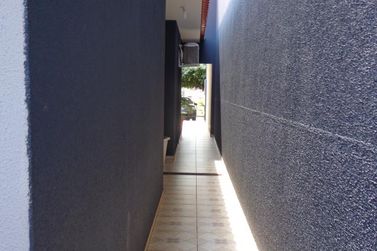 Casa &agrave; venda - 105m&sup2; - Jardim Cima