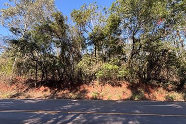 Fazenda &agrave; venda - 52598m&sup2; - Zona Rural